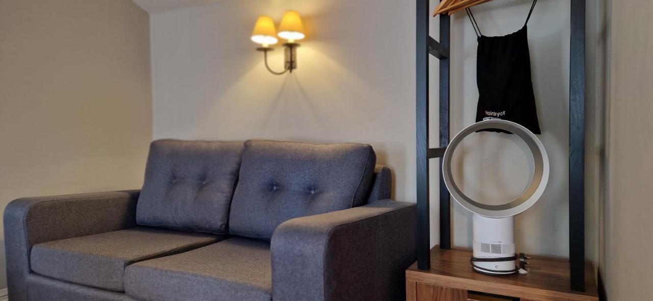 The Cross-Keys Hotel Knutsford Eksteriør billede